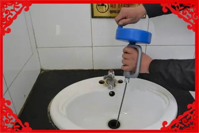 矿泉水设备报价_矿泉水设备多少钱一套_矿泉水成套设备多少钱